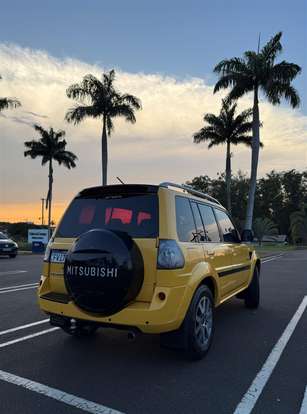 MITSUBISHI-PAJERO TR4-2014