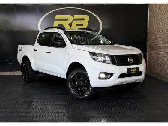 NISSAN FRONTIER 2.3 16V TURBO DIESEL ATTACK CD 4X4 AUTOMÁTICO
