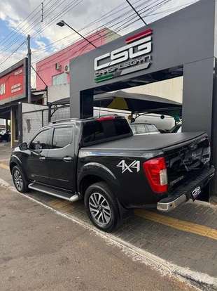 NISSAN-FRONTIER-2020