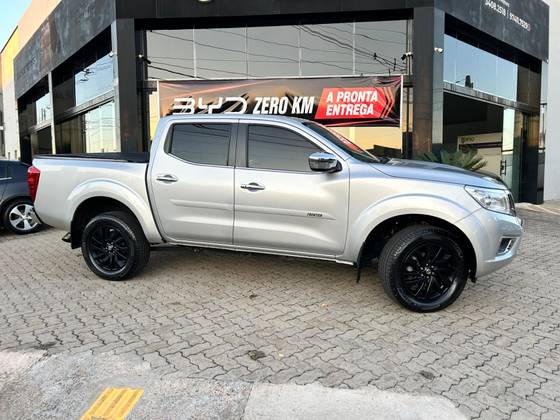 NISSAN FRONTIER 2.3 16V TURBO DIESEL XE CD 4X4 AUTOMÁTICO