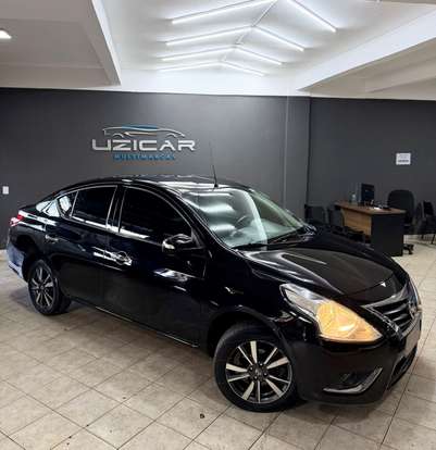 NISSAN-VERSA-2018