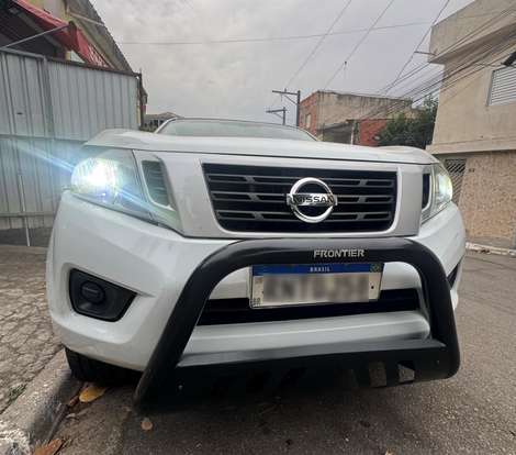 NISSAN-FRONTIER-2021