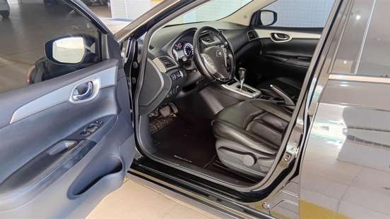 NISSAN-SENTRA-2014