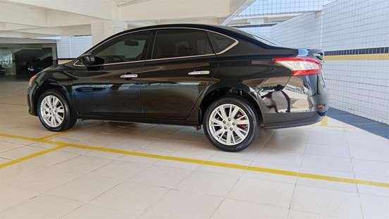 NISSAN-SENTRA-2014
