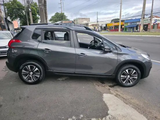 PEUGEOT-2008-2022