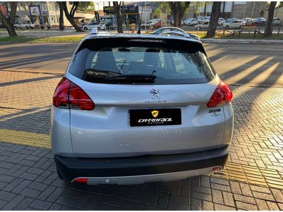 PEUGEOT-2008-2016