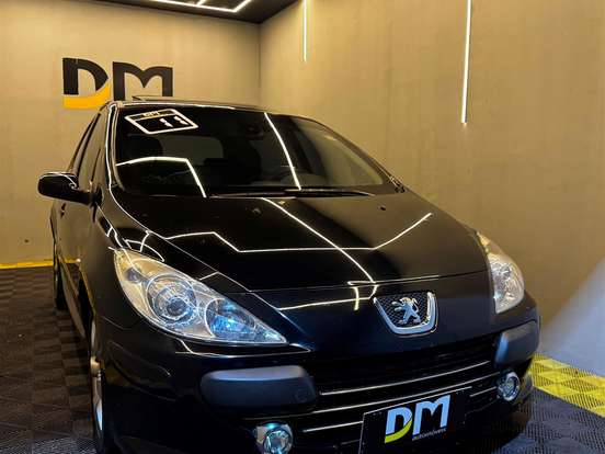 PEUGEOT-307-2.0 FELINE SEDAN 16V FLEX 4P AUTOMÁTICO PEUGEOT-307-2010