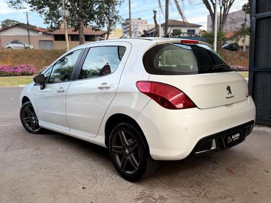 PEUGEOT-308-1.6 GRIFFE THP 16V GASOLINA 4P AUTOMÁTICO PEUGEOT-308-2015