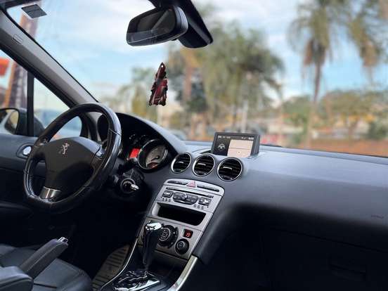 PEUGEOT-308-1.6 GRIFFE THP 16V GASOLINA 4P AUTOMÁTICO PEUGEOT-308-2015