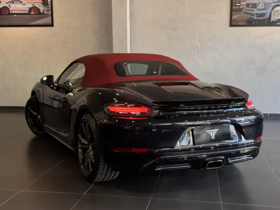 PORSCHE-718-2019
