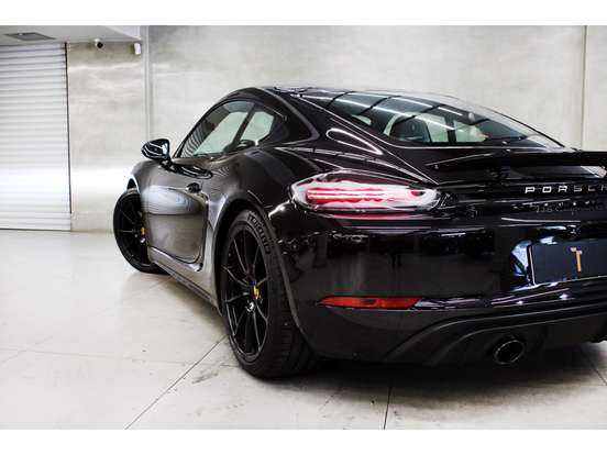 PORSCHE-718-2023