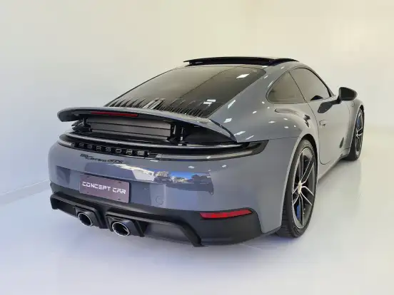 PORSCHE-911-2025