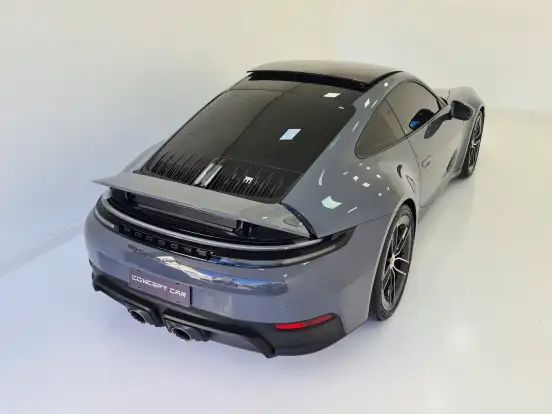 PORSCHE-911-2025