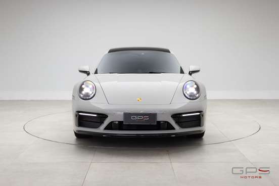 PORSCHE-911-2023