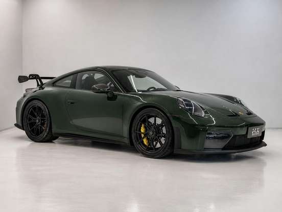 PORSCHE-911-2025