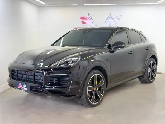 PORSCHE-CAYENNE-2022