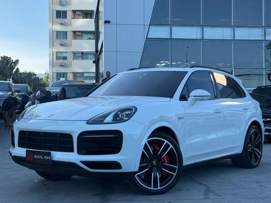 PORSCHE-CAYENNE-2020