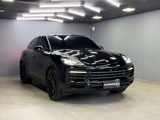 PORSCHE-CAYENNE-2023