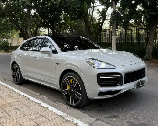 PORSCHE-CAYENNE-2023