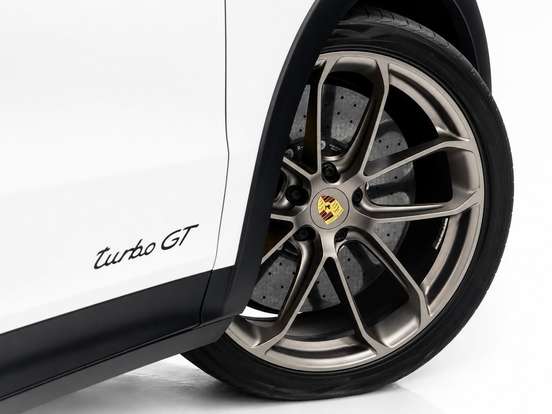 PORSCHE-CAYENNE-2022