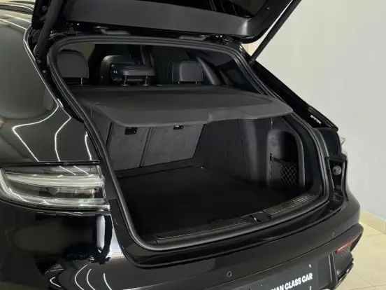 PORSCHE-MACAN-2022
