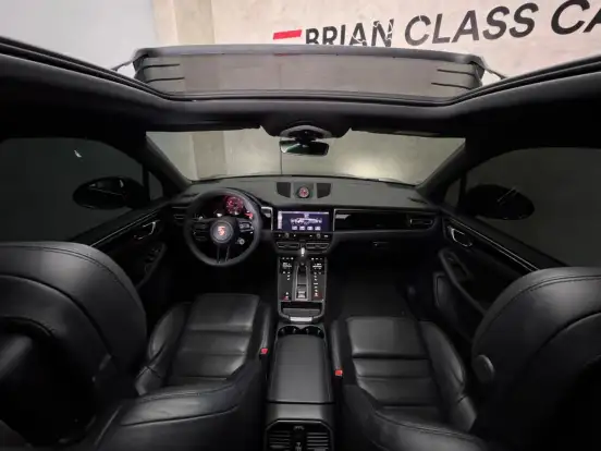 PORSCHE-MACAN-2022