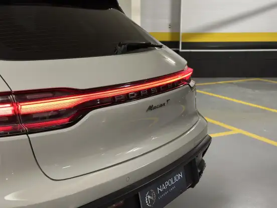PORSCHE-MACAN-2023