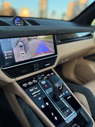 PORSCHE-CAYENNE-2019