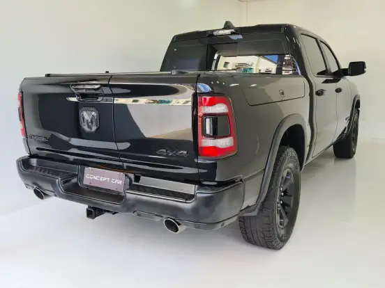 RAM-1500-5.7 V8 GASOLINA REBEL CD 4X4 AUTOMÁTICO RAM-1500-2022