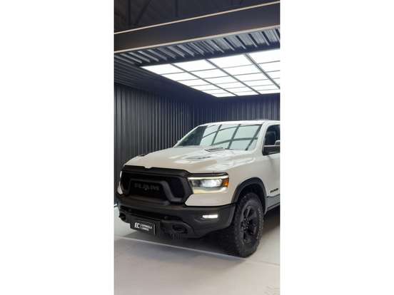 RAM-1500-5.7 V8 GASOLINA REBEL CD 4X4 AUTOMÁTICO RAM-1500-2022