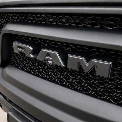 RAM-1500-5.7 V8 GASOLINA REBEL CD 4X4 AUTOMÁTICO RAM-1500-2024