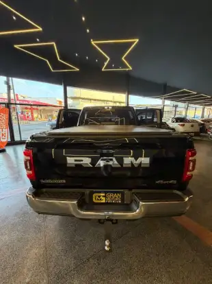 RAM-2500-6.7 I6 TURBO DIESEL LARAMIE CD 4X4 AUTOMÁTICO RAM-2500-2023