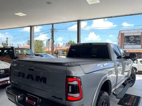 RAM-2500-6.7 I6 TURBO DIESEL NIGHT EDITION CD 4X4 AUTOMÁTICO RAM-2500-2021