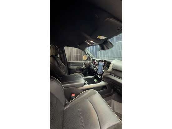 RAM-3500-6.7 I6 TURBO DIESEL LARAMIE NIGHT EDITION CD 4X4 AUTOMÁTICO RAM-3500-2022