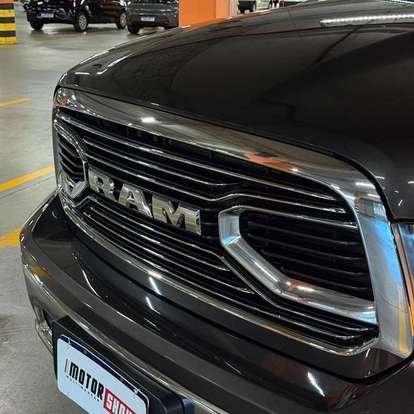RAM-CLASSIC-5.7 V8 GASOLINA LARAMIE CD 4X4 AUTOMÁTICO RAM-CLASSIC-2023