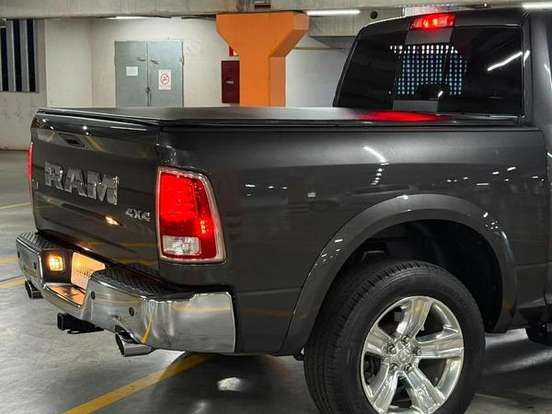 RAM-CLASSIC-5.7 V8 GASOLINA LARAMIE CD 4X4 AUTOMÁTICO RAM-CLASSIC-2023