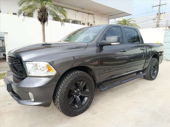 RAM-CLASSIC-5.7 V8 GASOLINA LARAMIE CD 4X4 AUTOMÁTICO RAM-CLASSIC-2022