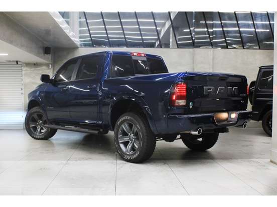 RAM-CLASSIC-5.7 V8 GASOLINA LARAMIE CD 4X4 AUTOMÁTICO RAM-CLASSIC-2023