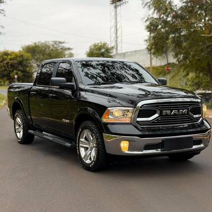 RAM CLASSIC 5.7 V8 GASOLINA LARAMIE CD 4X4 AUTOMÁTICO