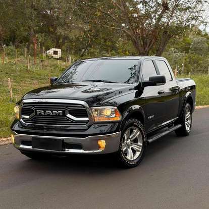 RAM-CLASSIC-5.7 V8 GASOLINA LARAMIE CD 4X4 AUTOMÁTICO RAM-CLASSIC-2023