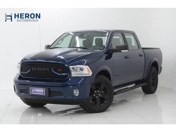 RAM CLASSIC 5.7 V8 GASOLINA LARAMIE CD 4X4 AUTOMÁTICO