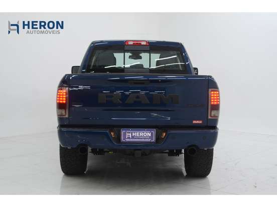 RAM-CLASSIC-5.7 V8 GASOLINA LARAMIE CD 4X4 AUTOMÁTICO RAM-CLASSIC-2023