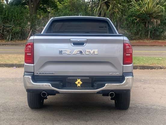 RAM-RAMPAGE-2.0 TURBO DIESEL LARAMIE 4X4 AUTOMÁTICO RAM-RAMPAGE-2023