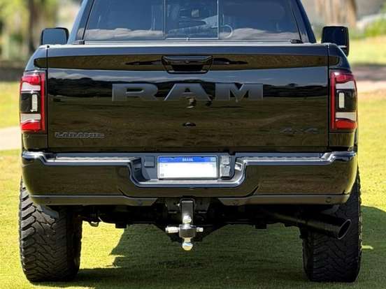 RAM-2500-6.7 I6 TURBO DIESEL LARAMIE CD 4X4 AUTOMÁTICO RAM-2500-2023
