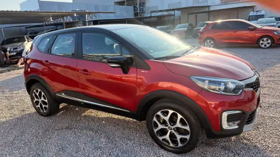 RENAULT-CAPTUR-2020