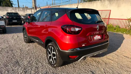 RENAULT-CAPTUR-2020