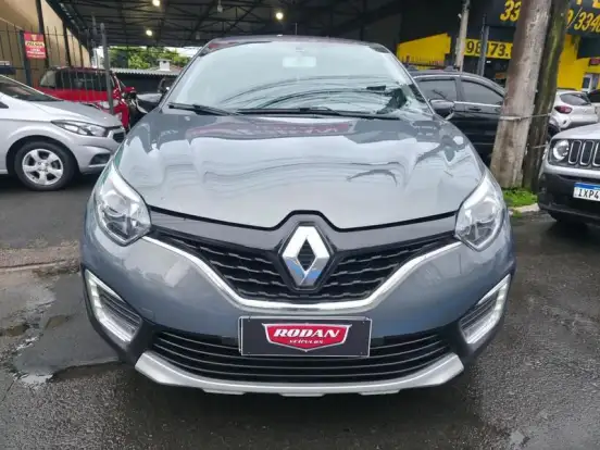 RENAULT-CAPTUR-2017