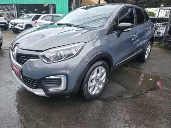 RENAULT-CAPTUR-2017