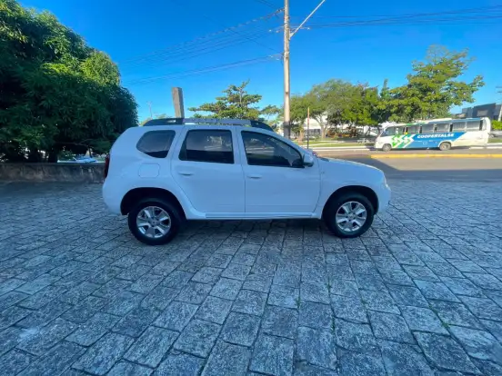 RENAULT-DUSTER-2015