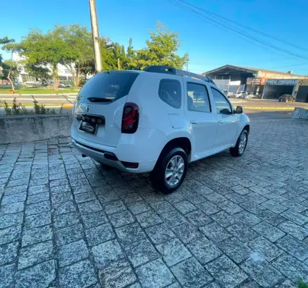 RENAULT-DUSTER-2015